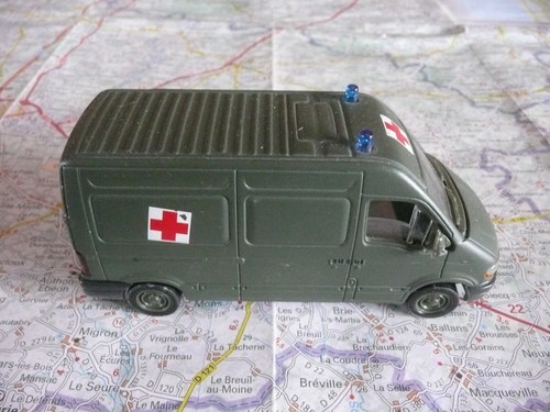 Renault master ambulance - renault,