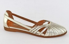 Frau ballerina aperta lati in