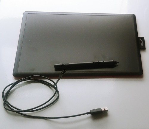 One wacom ctl - one, by