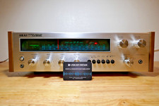 AMPLIFICATEUR AKAI STEREO