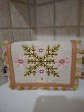 Borsa a tracolla nuova con etichetta Spartina 449 frange ricamate boho floreale pochette multicolore 