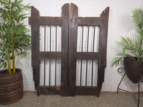 Vecchia coppia persiane porte