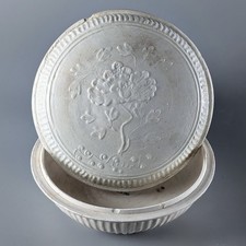 Antica scatola bianca e
