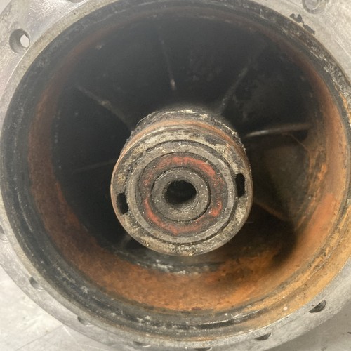 Mozzo ruota anteriore - mozzo, honda