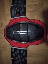 protezioni per la schiena gomiti e ginocchia snowboard