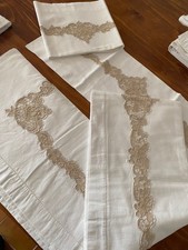 LENZUOLO RICAMATO CON PIZZO BURANO