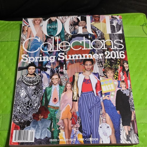 Vogue paris fashion - paris,