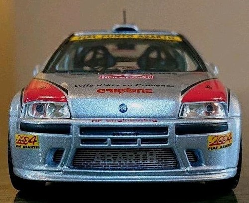 Fiat punto abarth model - 1/43,