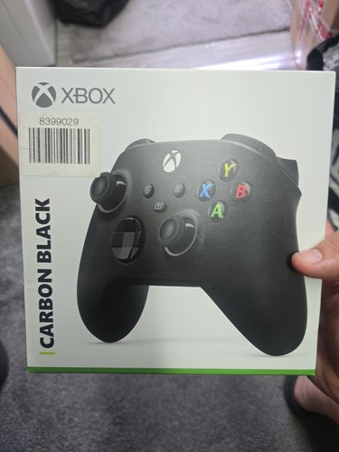 Xbox one carbon black solo - black,