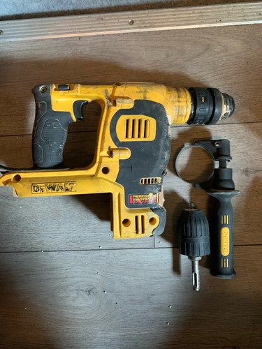 Trapano avvitatore - , a