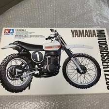 TAMIYA 1:6 - YAMAHA YZ250