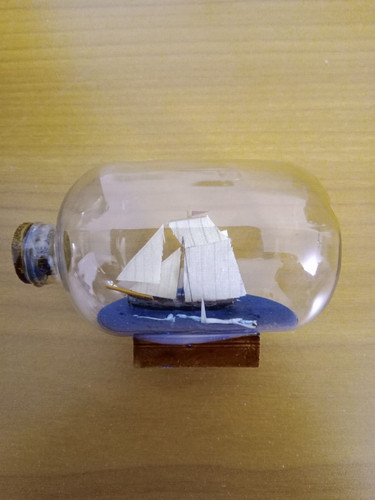 Nave bottiglia con basetta - nave,