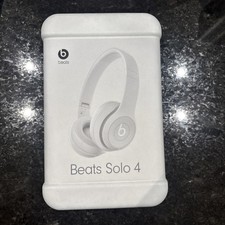 Beats by Dr. Dre Solo 4