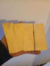 152. MATERIALE MANICO