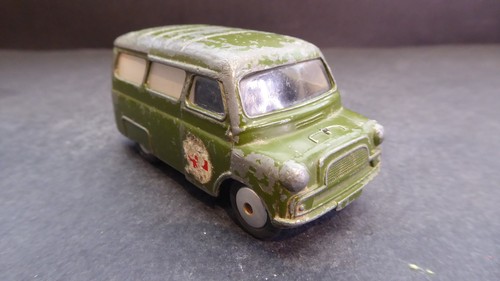 Corgi toys 414 - corgi, bedford