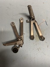 supporto pedana yamaha R1 modello 1999 