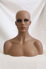 manichino mezzo busto con testa donna CON DUE PARRUCCHE