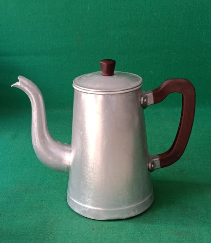 Vecchia caffettiera bricco - caffettiera,
