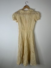 Abito antico donna avorio