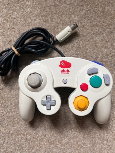 Club nintendo controller - nintendo,