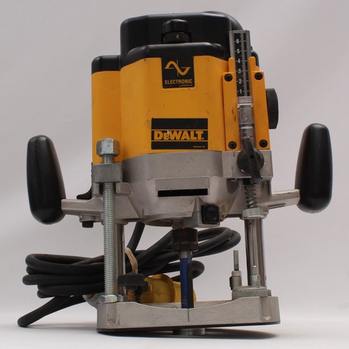 Dewalt 115v 2000w router - dewalt, a