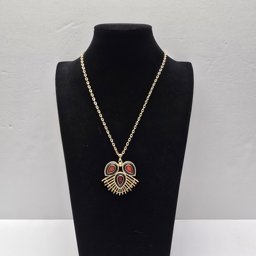 Collana con ciondolo dinastia