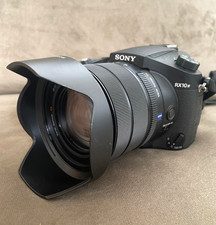 Sony Cyber shot DSC-RX10 IV -