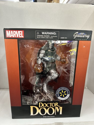 Doctor doom pvc - pvc, diorama