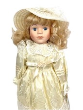 Bambola porcellana vintage in