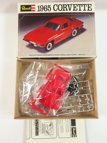 Revell 1965 corvette kit - 1965,