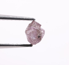 Diamante grezzo rosa naturale