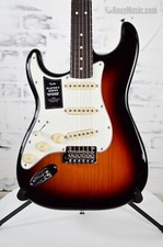 Fender Player II Stratocaster Chitarra elettrica mancina - Sunburst 3 toni