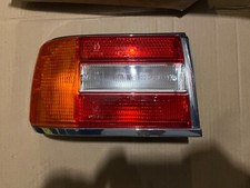 BMW 2002  E10 FANALE POSTERIORE SX RIGHT REAR LIGH HELLA 1420037