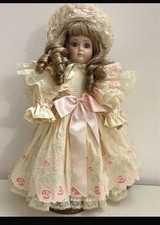 Bambola Vintage Mundia In porcellana 40 Cm