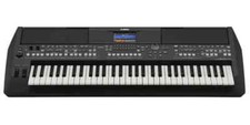 YAMAHA PSR-SX600 61 tasti 850