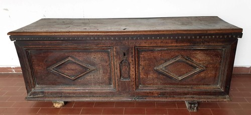 Cassapanca noce del xviii - in,