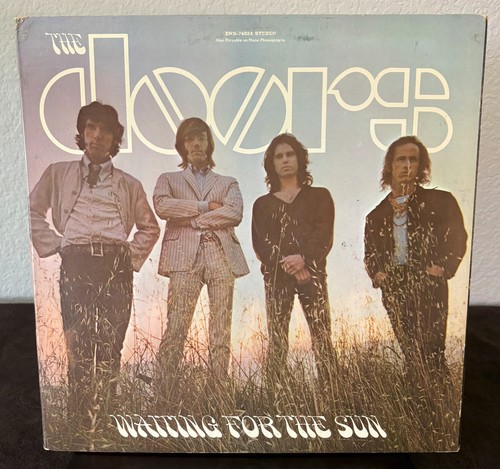 The doors waiting - doors, –
