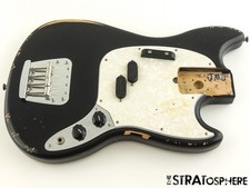 Fender JMJ Road Worn Mustang Basso CORPO CARICO, Chitarra Duncan Nero