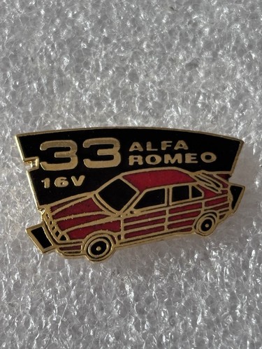 Pin voiture alfa - alfa, romeo