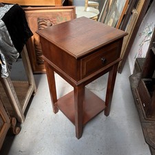 Tavolino singolo cassetto
