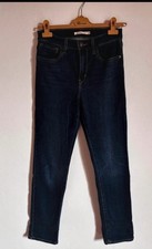Levis 724 High Rise jeans