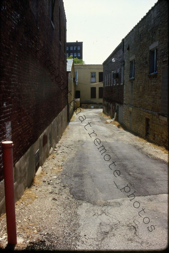 Originale slide alley river - alley,