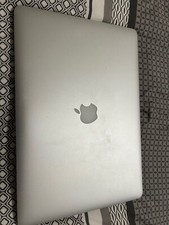 Apple MacBook Pro 15" - Intel Core i7 quad‑core 2.2GHz - 250GB - 16GB memoria