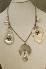 Collana amuleto africano