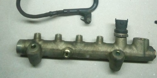 Rampa distributore carburante