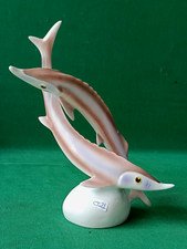 SOPRAMMOBILE STATUA COPPIA PESCI PORCELLANA HOLLOHAZA HUNGARY VINTAGE. CT21