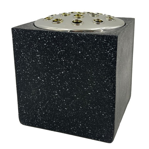 Vaso fiori tomba ricordo nero