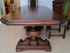 TAVOLO DA PRANZO IN  STILE NEORINASCIMENTO