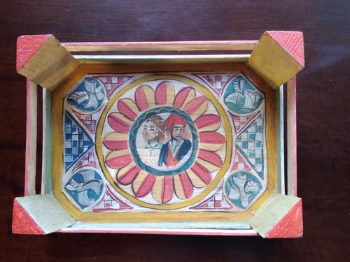 Cassetta tavolo dipinta a - dipinta,