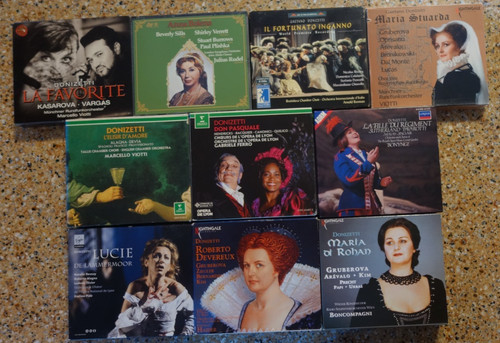 Donizetti opera box - opera, set